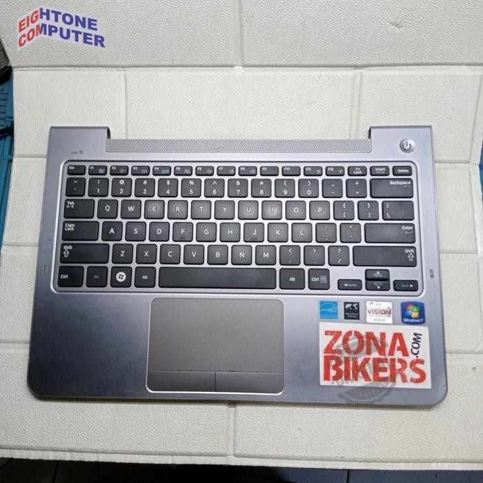 Casing Bawah Palmrest Keyboard SAMSUNG 535U NP535U3C