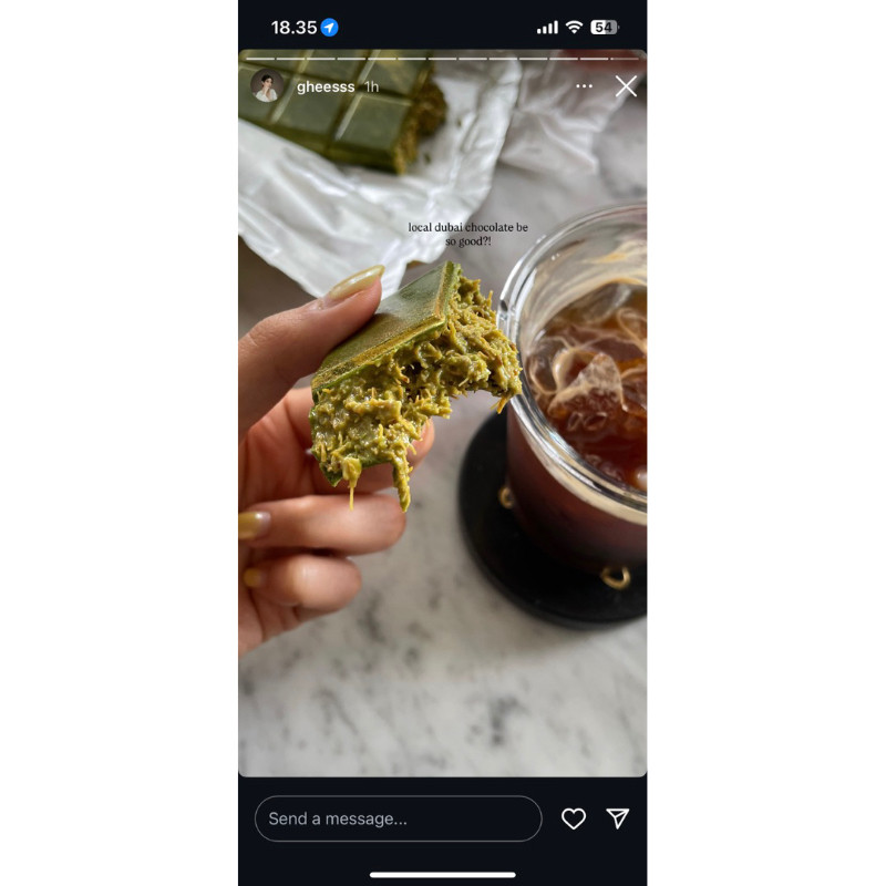 

(Premium Matcha) Emerald Pistachio Chocolate Dubai Rubyjanenco