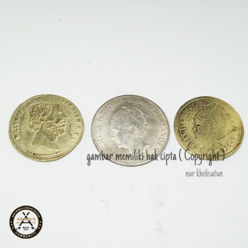 Koleksi Koin G Wilhelmina Putih Dan Kuningan.