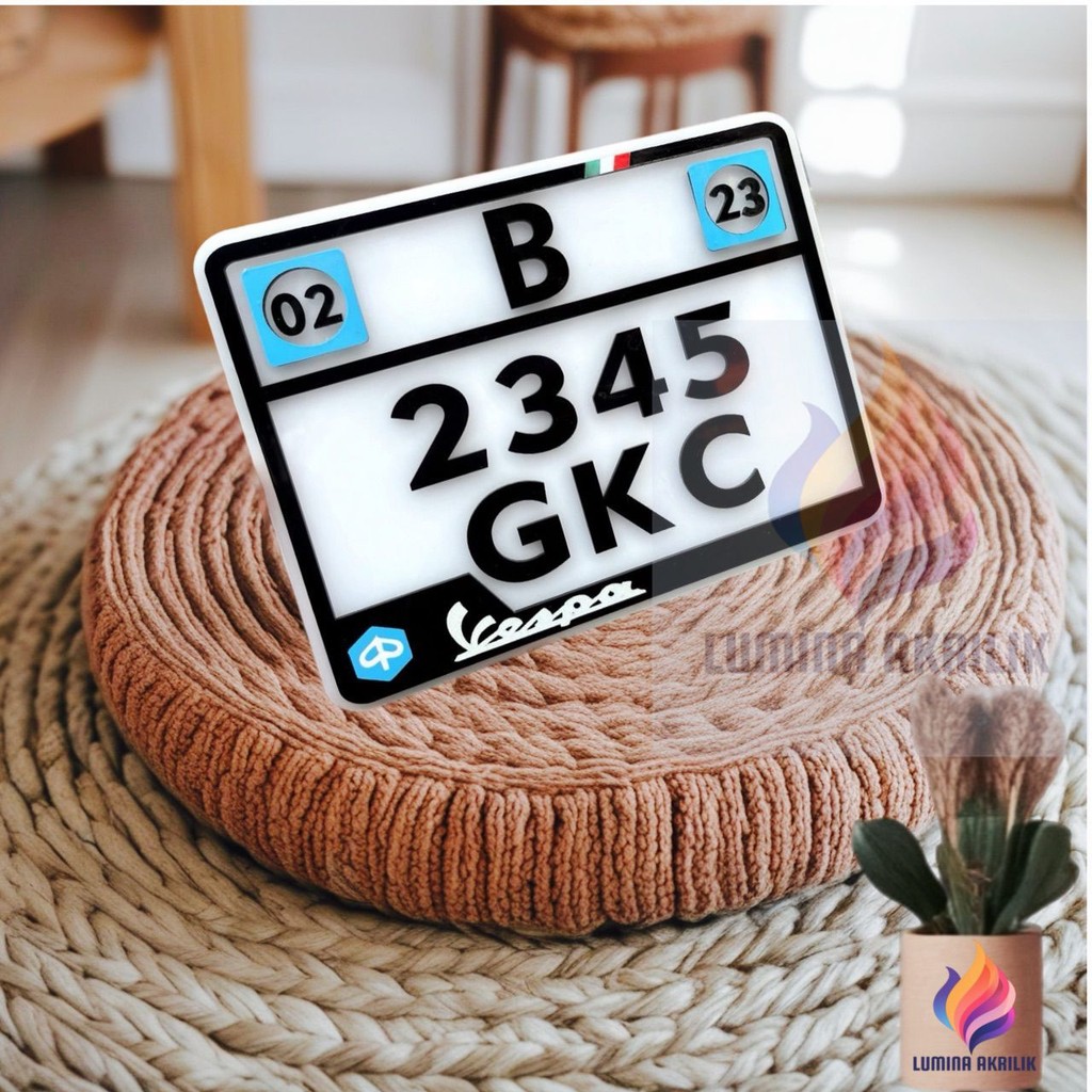 LA PLAT NOMOR MOTOR AKRILIK ANGKA TIMBUL 3D//PLAT MOTOR VESPA KOTAK