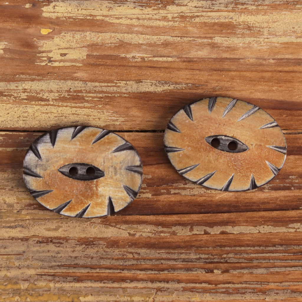 

3pcs Large Oval Handmade DIT Craft Supplies Two Hole Genuine Horn Buttons For Clothing Designer Special Vintage Style MUKU