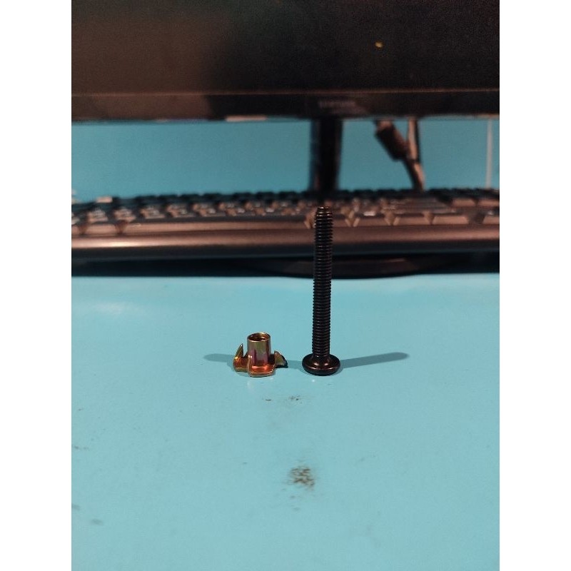 baut cakar baut + mur 1 set