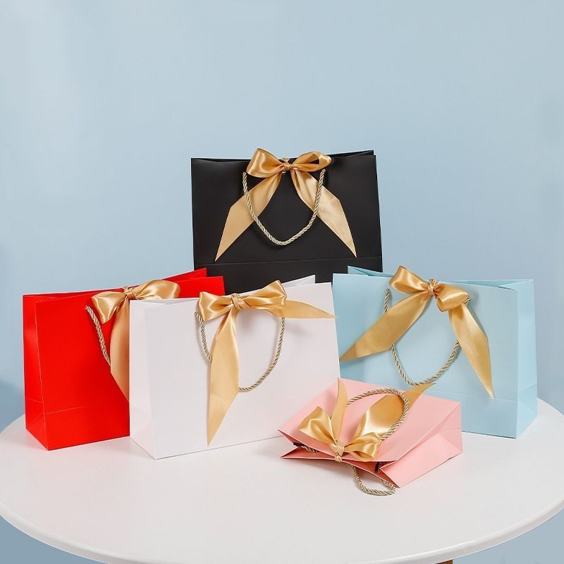 

Sale Paper Bag Gift Ribbon / Tas Kertas Pita Kado Hadiah Hampers Goodie Bag Tebal Besar Jumbo Tahan Air Anti Sobek Terlaris