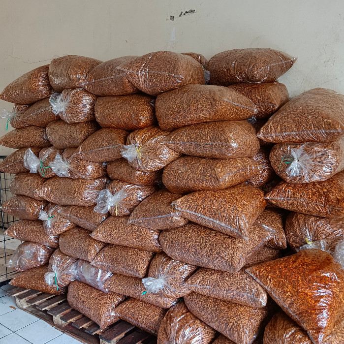 

Snack Sang RAJA - Paket Usaha 10Kg Basreng Pedas Daun Jeruk Baso Goreng Stik