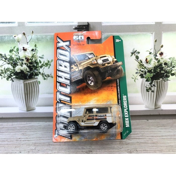 Matchbox 1968 toyota land cruiser tlc hardtop fj40 mbx explorers