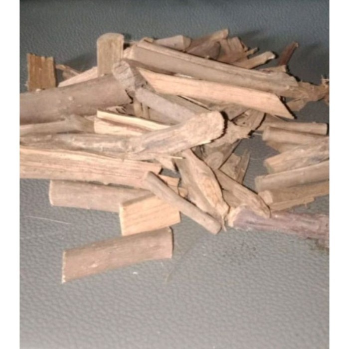 

silahkan 500 gram akar jambe/pinang kering original ..