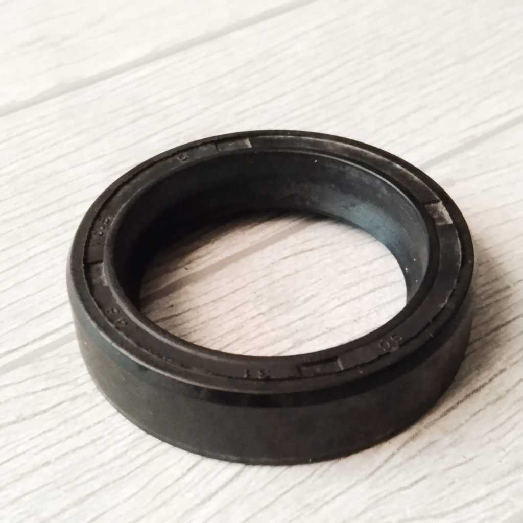 OIL SEAL SIL SHOCK DEPAN MOTOR  GL PRO TIGER MEGAPRO PCX ADV CB15R VERZA SUPRA GTR150 ( 31X43X10.5 )