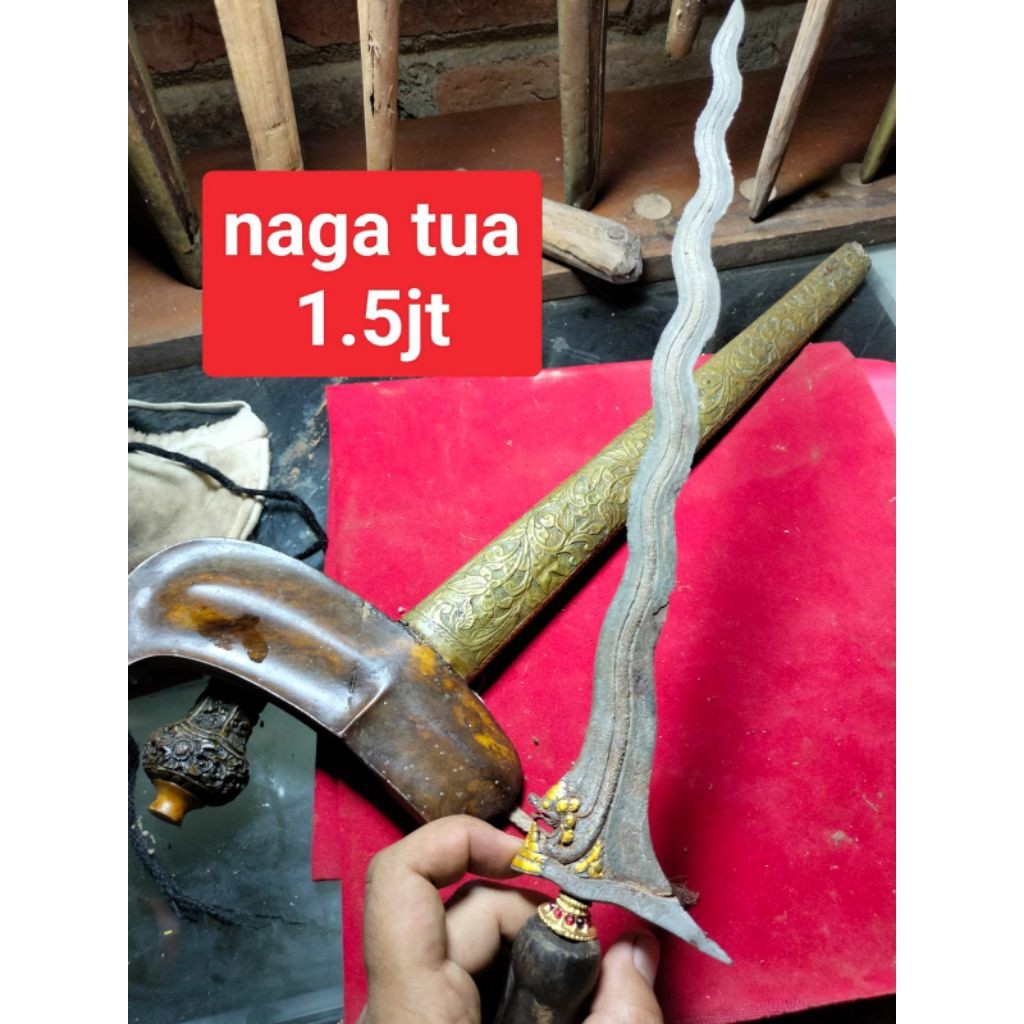 keris sengkelat termurah dari Wesi aji sepuh Majapahit ori