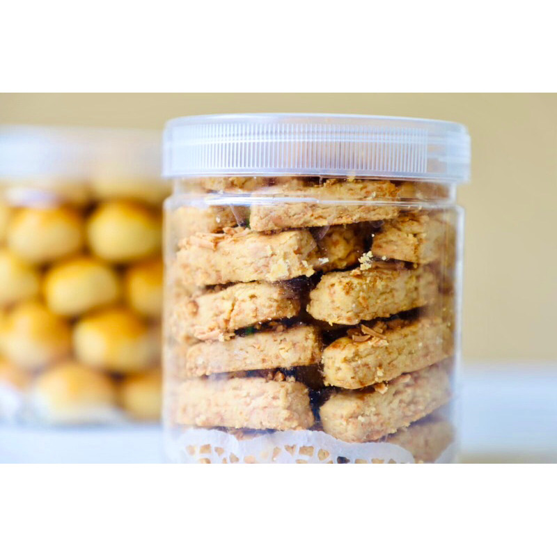 

READY STOCK!! Kastengel Crunchy Wisman Edam Toples Tabung 600ml