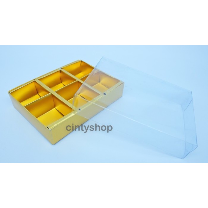 

Box Mika Sekat Emas / Box Pra / Box Coklat Sekat 6 (Isi 10 Pcs)