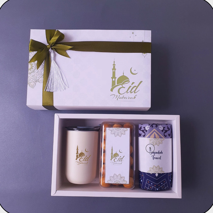 

Hampers Gift Kantor Event Perusahaan Souvenir Hadiah Parcel - Hampers 1