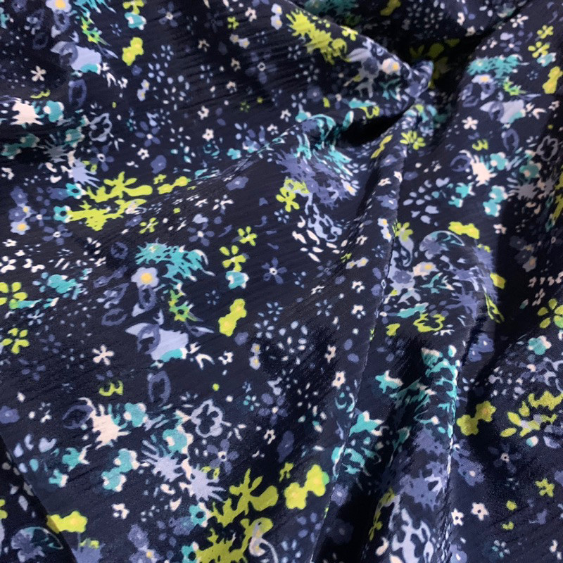 kain yoryu crinkle - kain crinkle yoryu - kain yoryu taft motif bunga