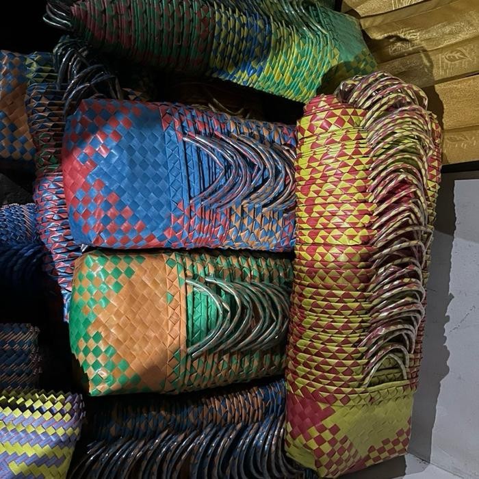 

Promo Paket 50 Pcs tas berkat mini (XS) tas unyil murah meriah Belanja Anyaman terlaris