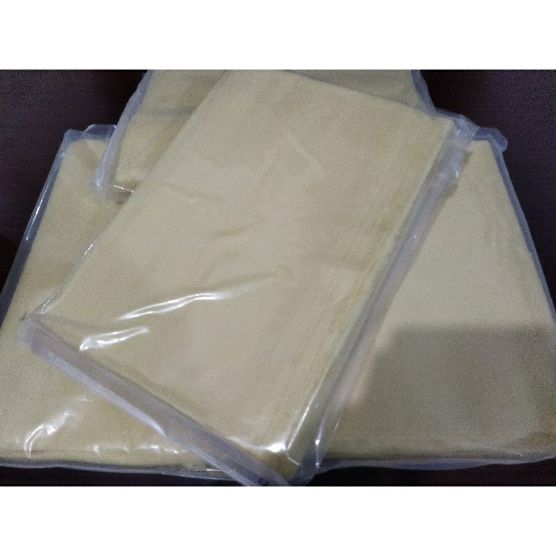 

Kulit tahu Kiloan Murah Tawar 1 kg ( 30x45 cm)