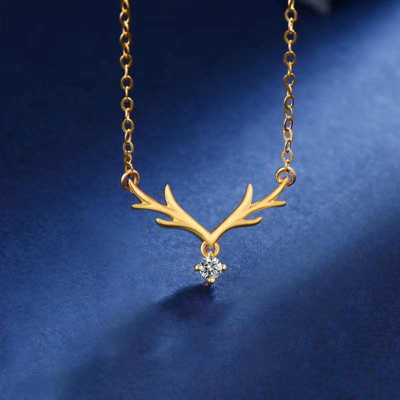 Liontin DIY rusa kecil segar memiliki aksesori tembaga kalung liontin Anda, temperamen gadis serbagu