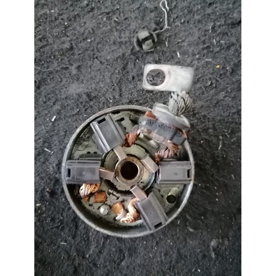 HOLDER STARTER SUZUKI ERTIGA BEKAS