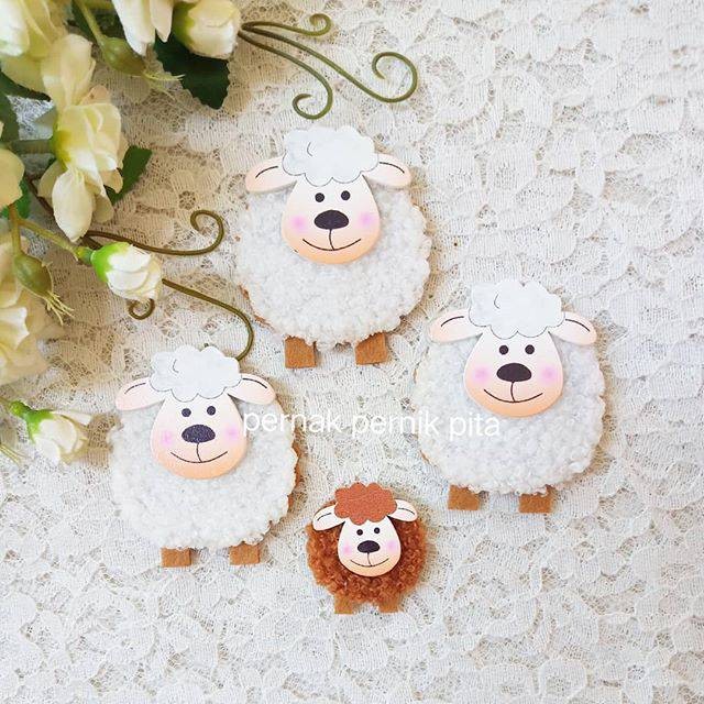 

SHEEP WHITE (6.3X5.3CM)