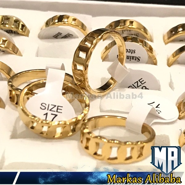 Cincin Titanium Warna Gold Anti Karat / Cincin Tunangan Titanium
