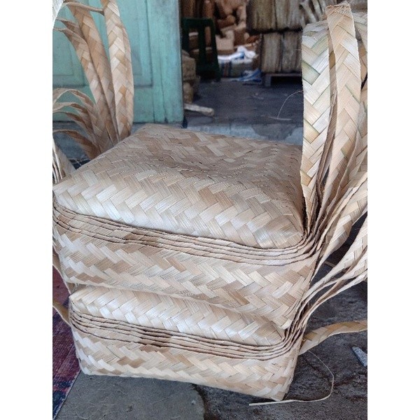 

Besek Jinjing 25x25 Besek Cangking | besek bambu hampers lebaran | Kreasi Handmade