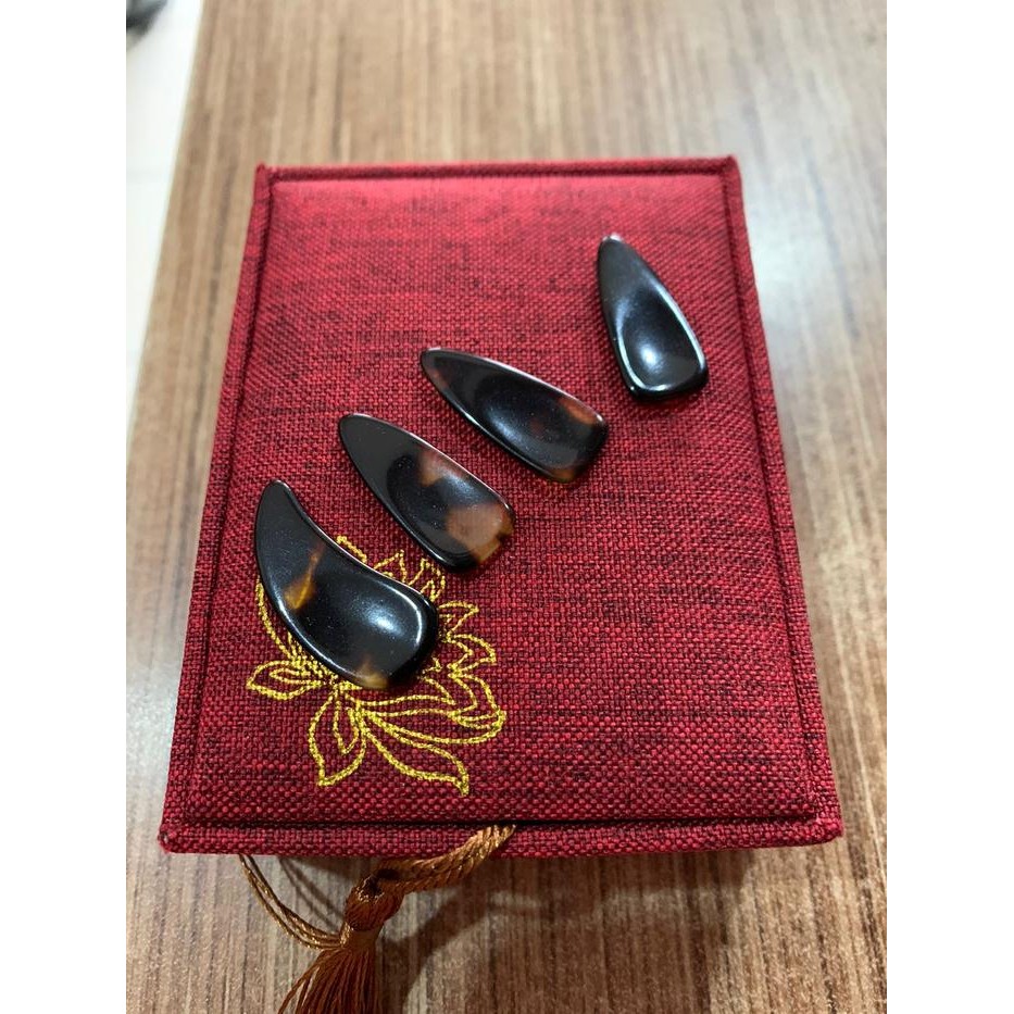 

Kuku Guzheng Kecapi Redbox 1 Set Kanan Kiri - S