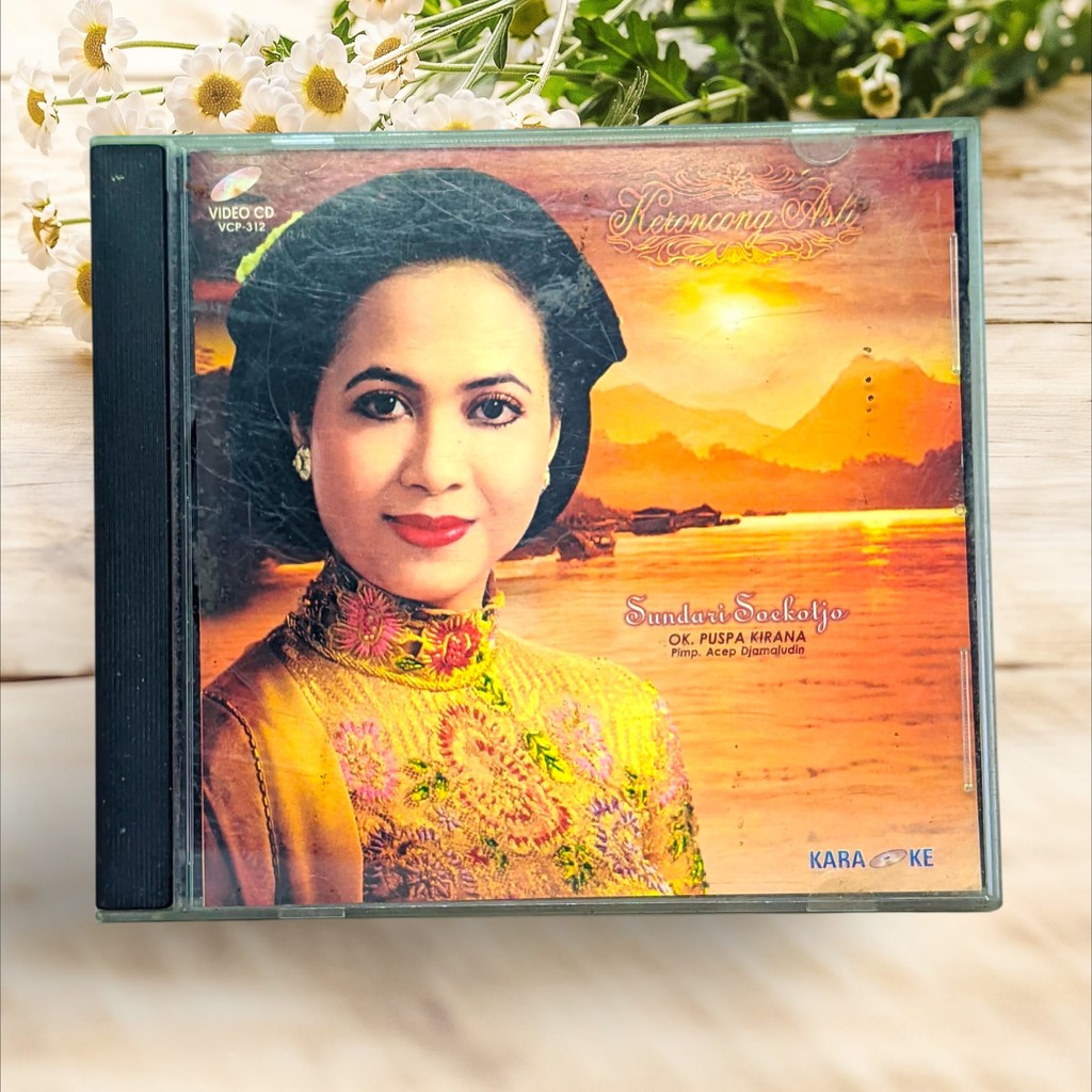 VCD Karaoke - Sundari Soekotjo - Keroncong Asli