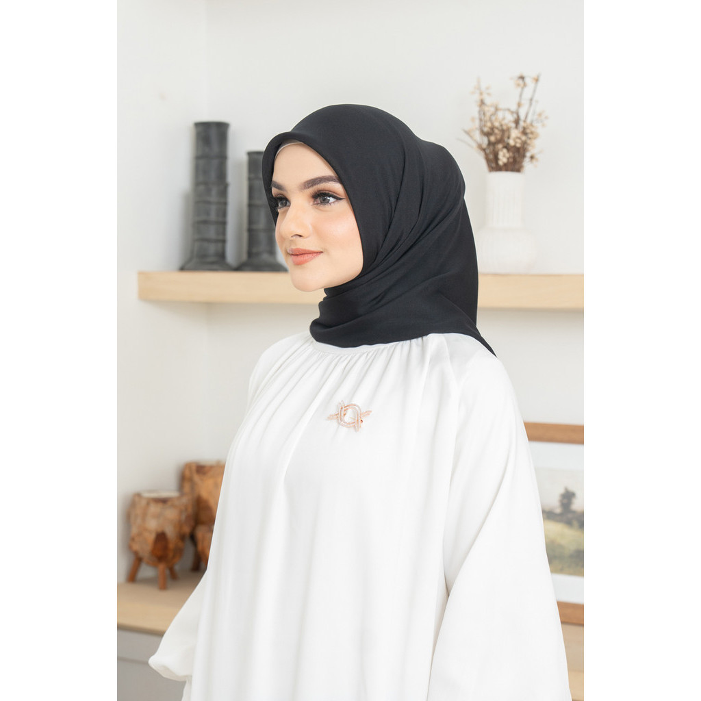 Wearing Klamby - Vienna Scarf