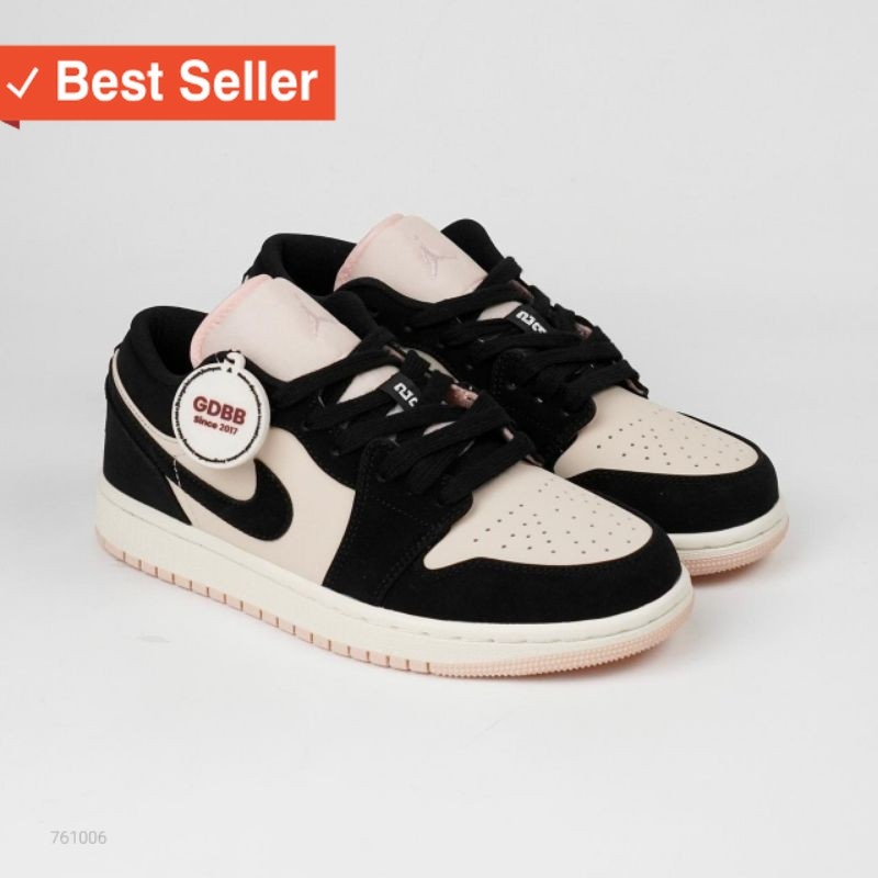 ORIGINAL PREMIUM BAHAN ASLI KEREN MURAH / Sepatu Jordan 1 Low Black Guava Ice AuthenticTERMURAH TERL