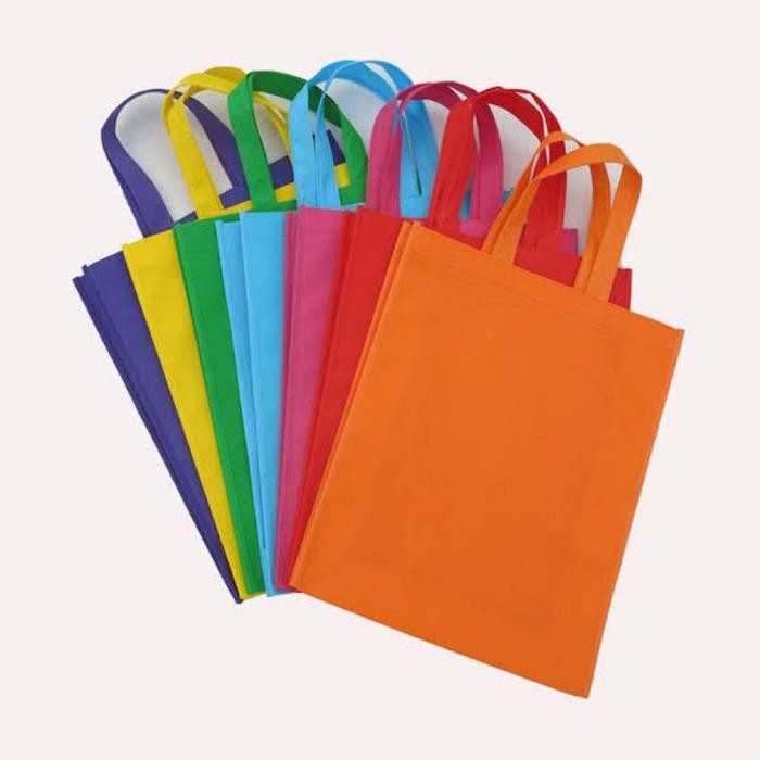 

TERBARU!! Tas Kain Spunbond Goodie Bag Tali Polos Kantong Belanja Lipat Souvenir - S