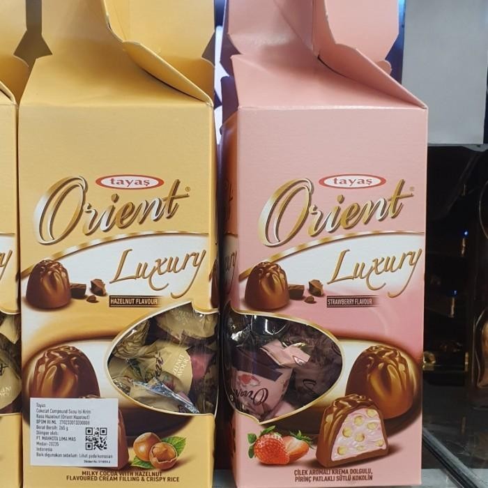 

Orient Luxury Truffle Chocolate Box Coklat 1mport 250gr Rasa Hazelnut / Strawberry