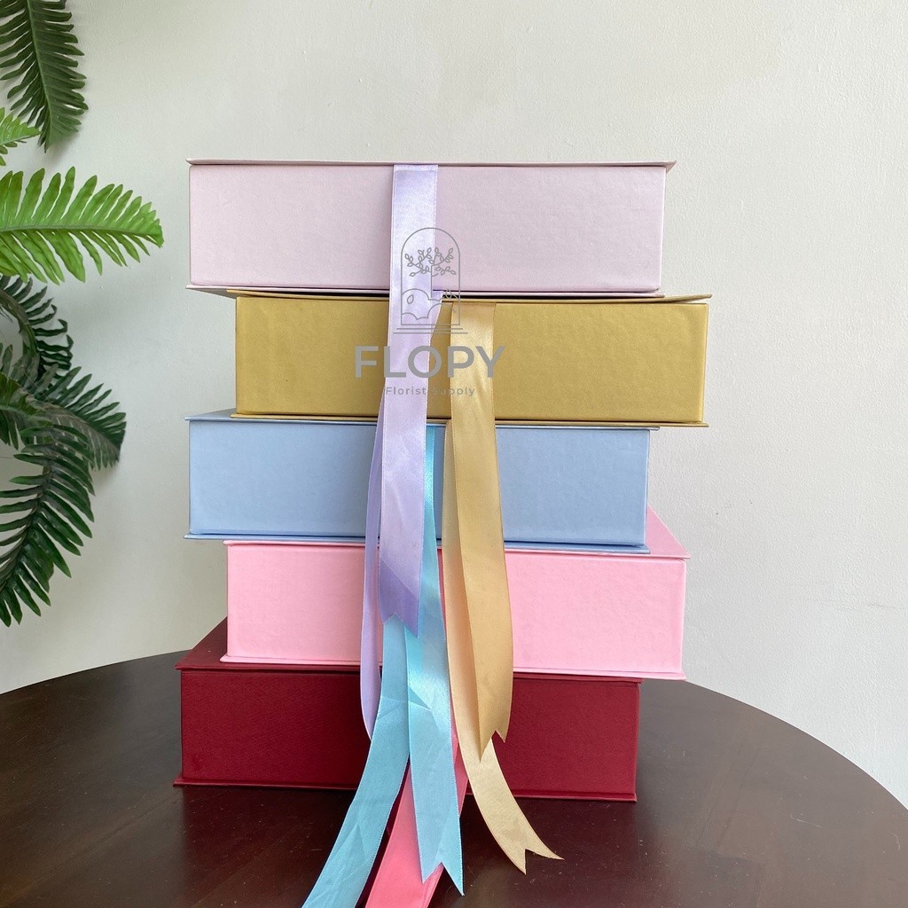 

(30*30 cm) Bloom Box Kotak Pita / Kotak Hampers Kue Bunga Kado