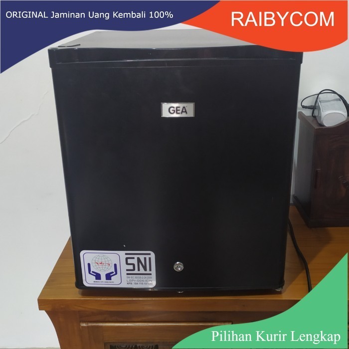 Kulkas kecil 1 pintu kulkas hotel mini Gea 1pintu low watt Like New