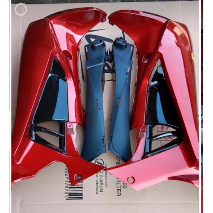 cover tebeng sayap luar Honda Supra X 125 new Betmen warna merah
