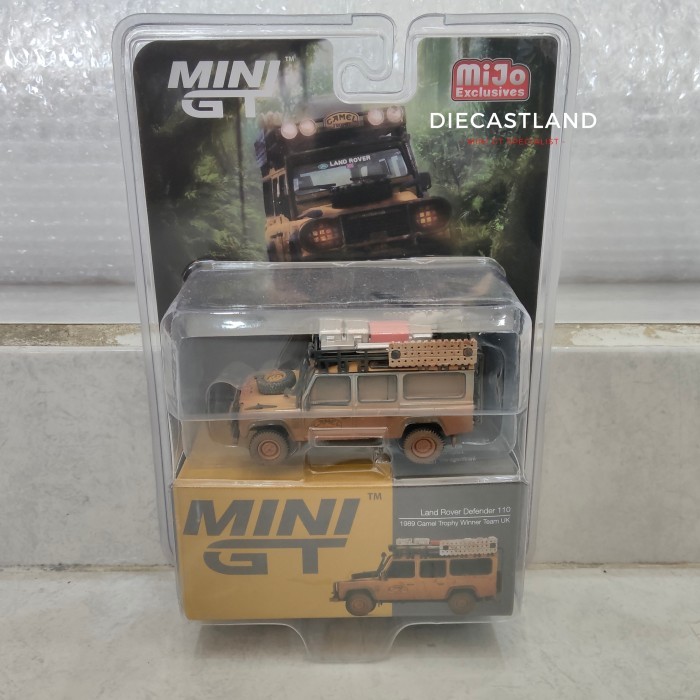 Mini GT #221 1/64 Land Rover Defender 110 Dirty Camel CHASE mgt00221
