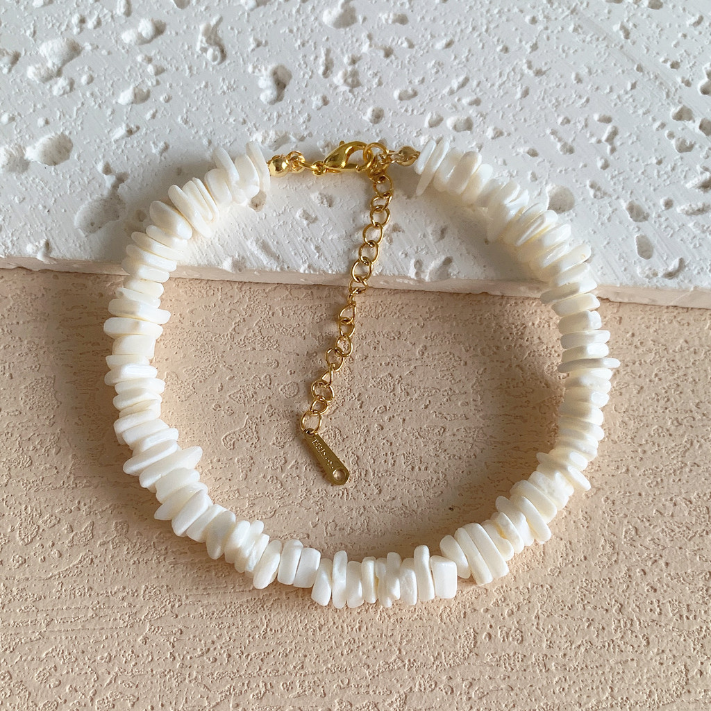 

Bohemian Puka Chips Shell Bracelet White Hawaiian Beach SeaShell Choker Colorful Round Beads Womens Jewelry Gift