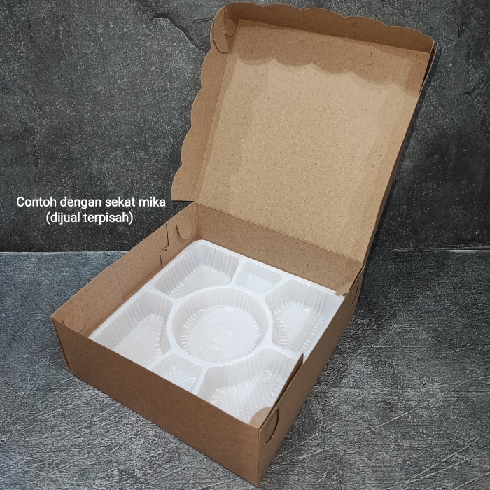 

Dus Nasi Kraft RENDA 20x20 per 50 pcs Kotak Catering non laminasi - 20x20x7/350gr