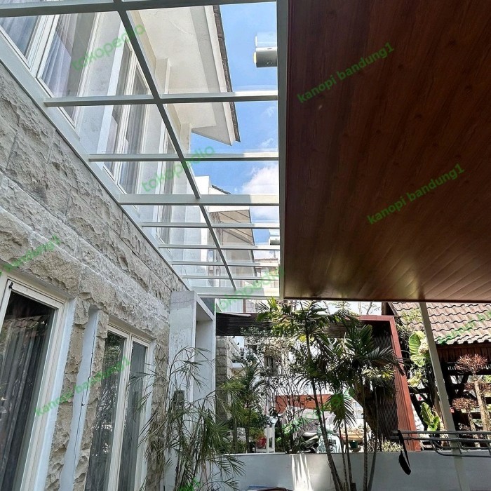 Kanopi  solarflat transparan minimalis