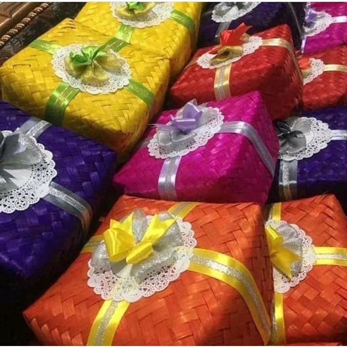 BESEK BAMBU WARNA | KOTAK HAMPERS | BESEK CATERING UKURAN 22 X 22 :B22