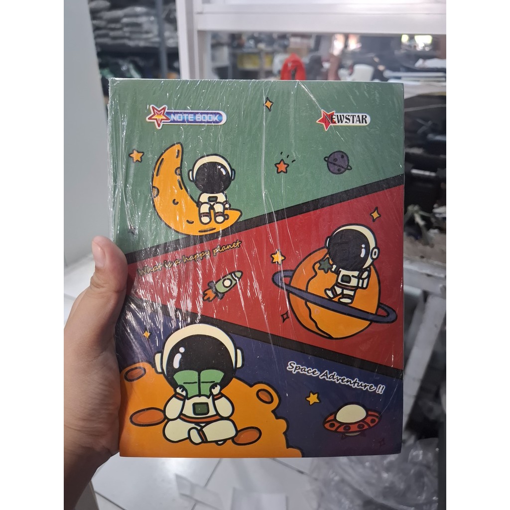 

Buku Tulis Astronot Sanrio 38 Alfa / Newstar Isi 10Pcs