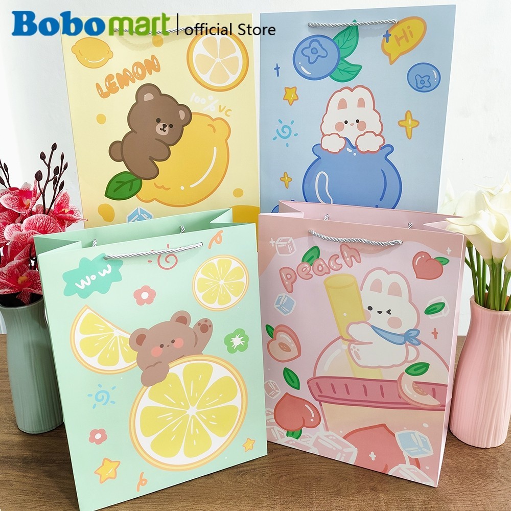 

BOBOMART Paper Bag Tas Kertas Karakter Buah Lucu – Kado Ulang Tahun Anak & Dewasa SD-9059
