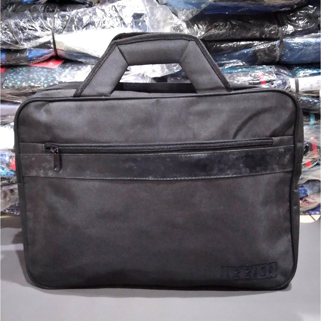 

Tas Kerja Jinjing Selempang Kotak Aggada Tas Kantor Tas Map Mikro Polos Murah Mutu Berkualitas