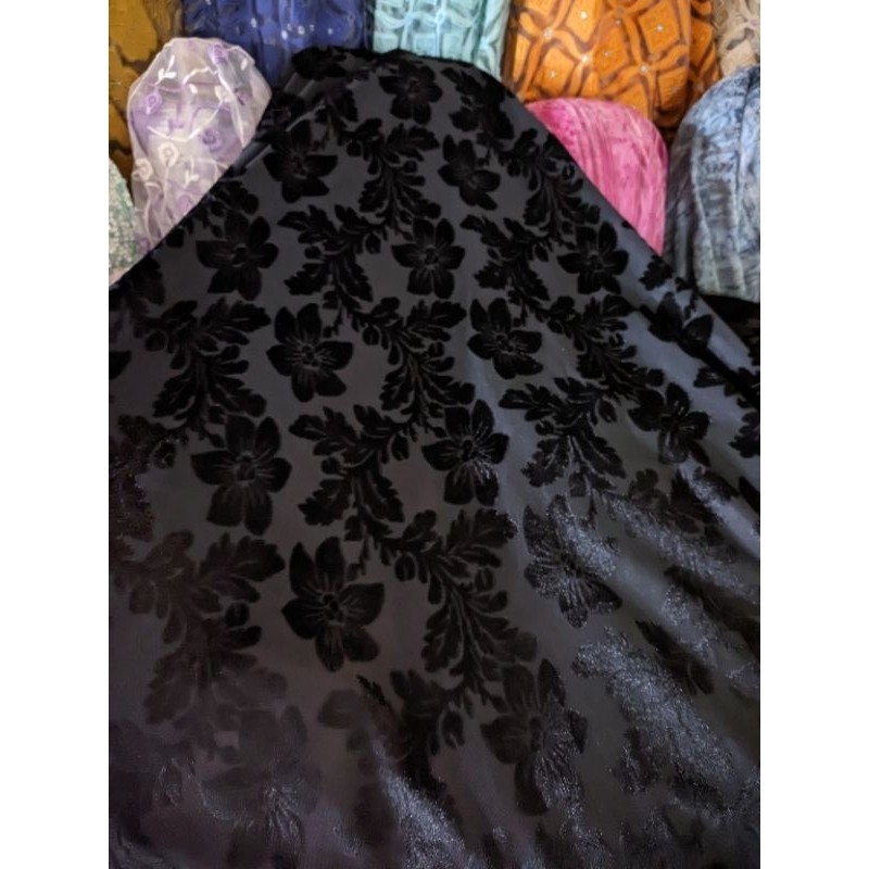 Bahan Kain Bludru Semi Stretch Motif Kembang