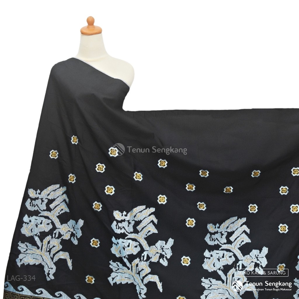 Kain Tenun Sulam Motif Bunga Lagosi Bahan Tenun Sutra Bugis Makassar Hitam Biru Muda - Tenun Sengkan