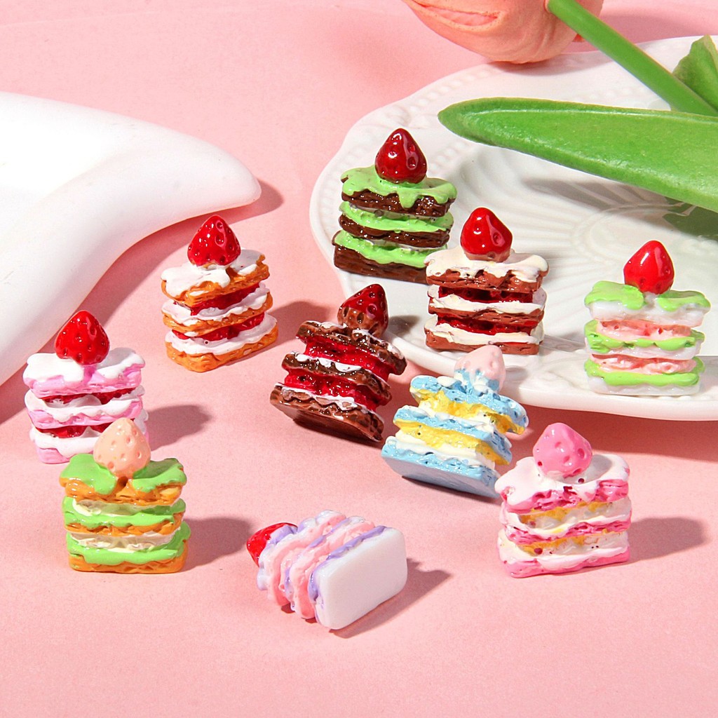 10Pcs Simulation Napoleon Strawberry Cake Resin Miniature Dollhouse Food Desert Pretend Play Toys Fo