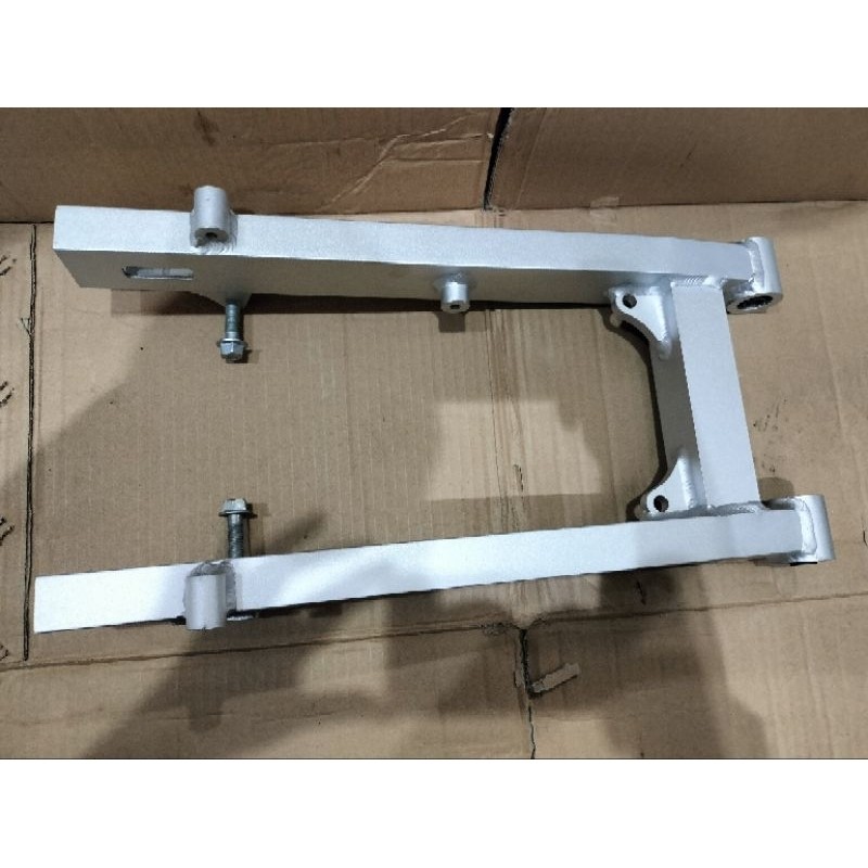 ARM SUPERTRACK YAMAHA JUPITER Z VEGA R NON / TANPA STABILIZER SWING ARM ALUMINIUM ALLOY SILVER