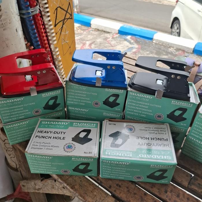 

pembolong kertas heavy duty SHADATO 0punch hole 2 hole punch no 85