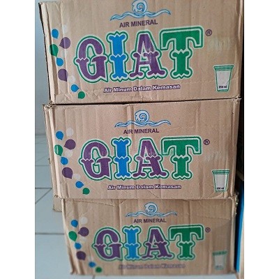 

AIR MINERAL GELAS / AIR GELAS GIAT 1 DUS ISI 48 CUP