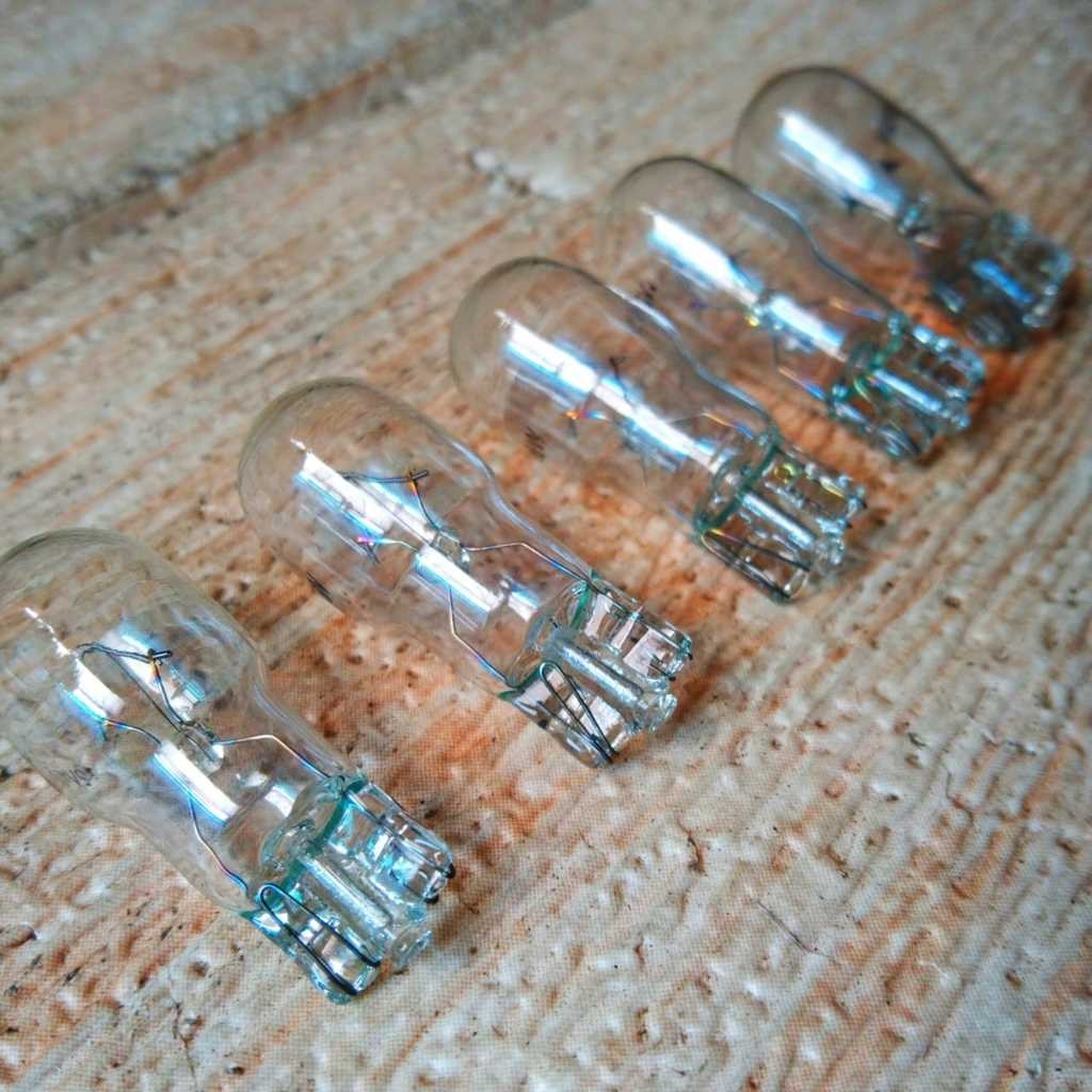 DOP BOHLAM LAMPU SEIN PUTIH 12V 10WATT/COD