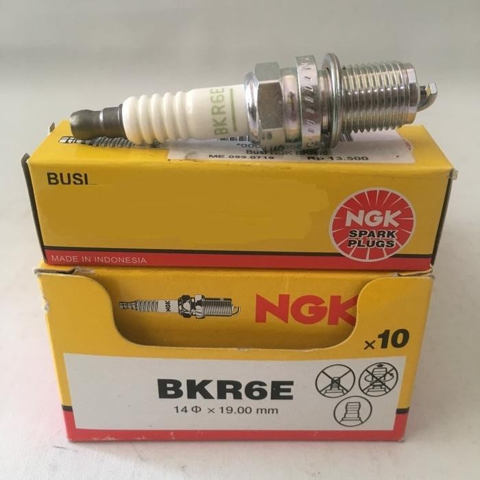 Busi NGK BKR6E busi mobil APV BALENO AERIO BEST