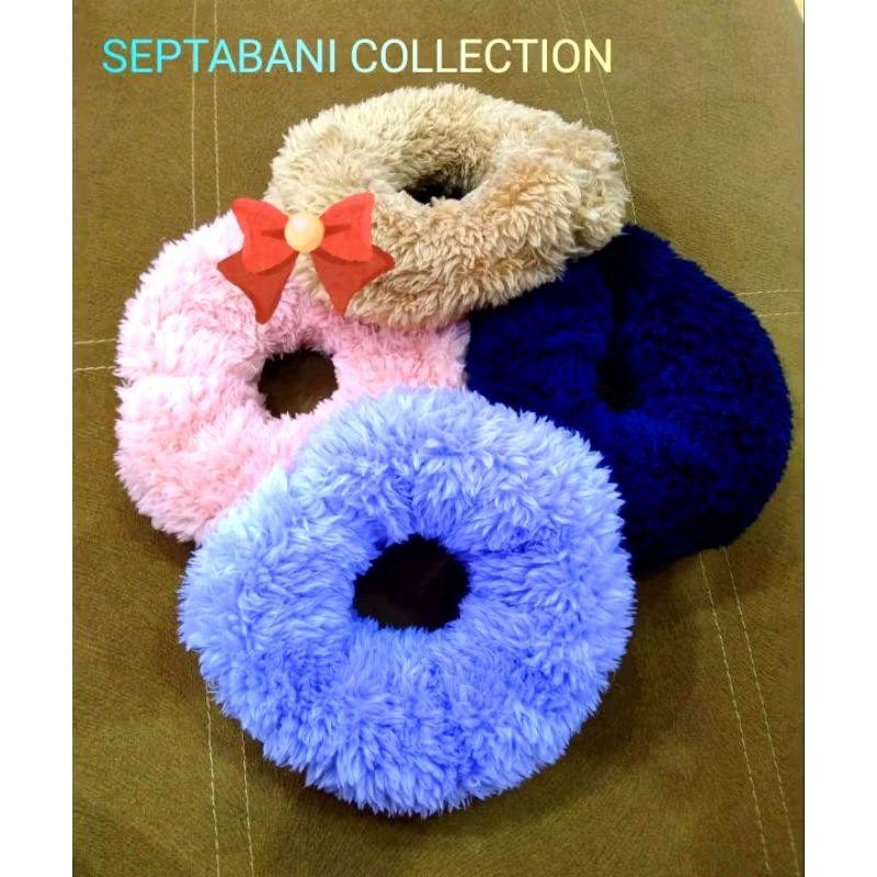 IKAT RAMBUT DONAT SCRUNCHIE BAHAN BULU | IKAT RAMBUT DONAT JUMBO Scrunchies