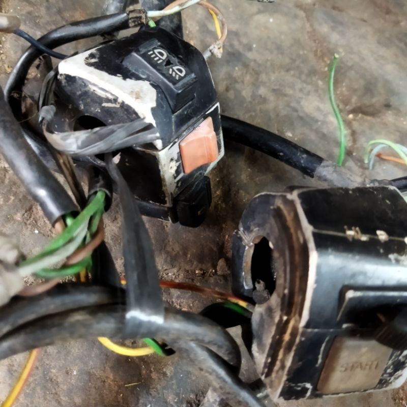 holder set kanan kiri honda astrea grand original